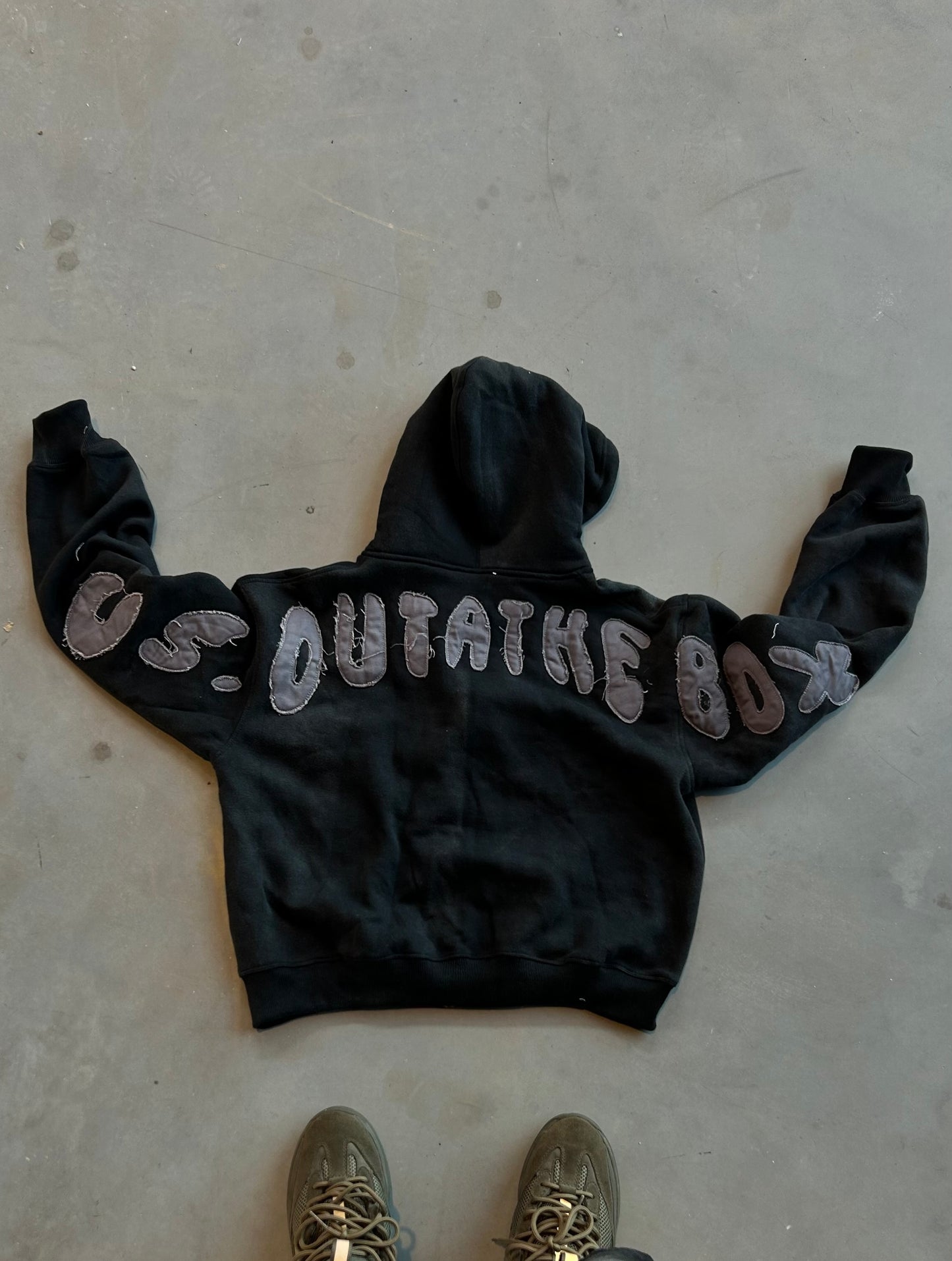 “IM FLY” Grey Zip-up – US.Outathebox